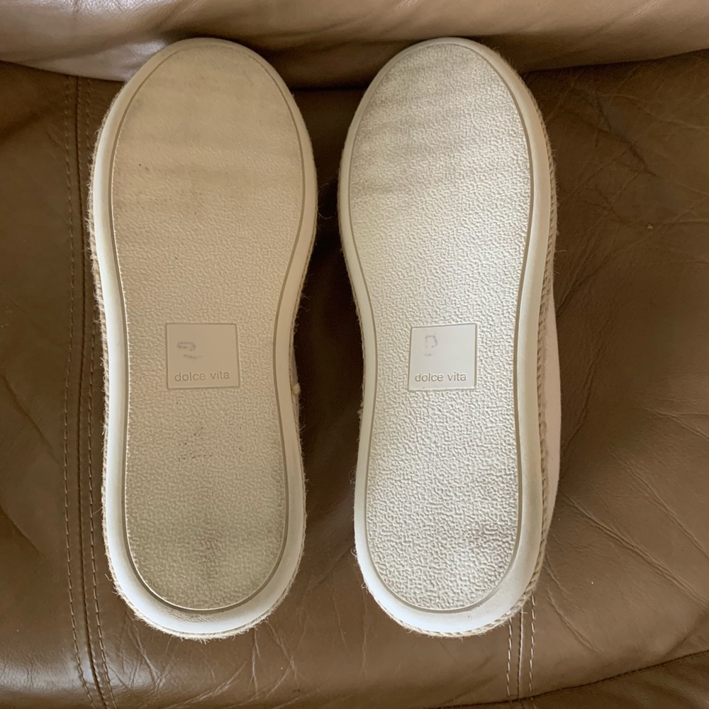 Dolce Vita Shoes Laddie Ivory
Canvas Sneakers - Picture 4 of 5